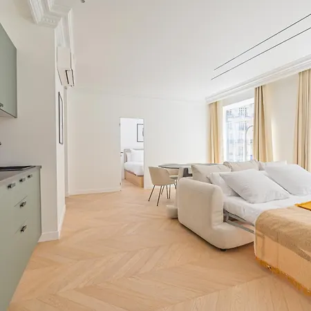 Luxurious & Famous Parisian Flat Apartament