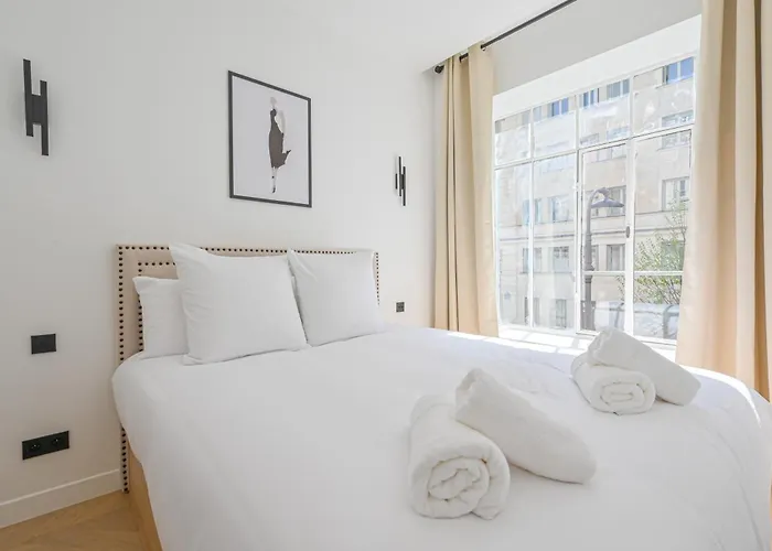 Luxurious & Famous Parisian Flat