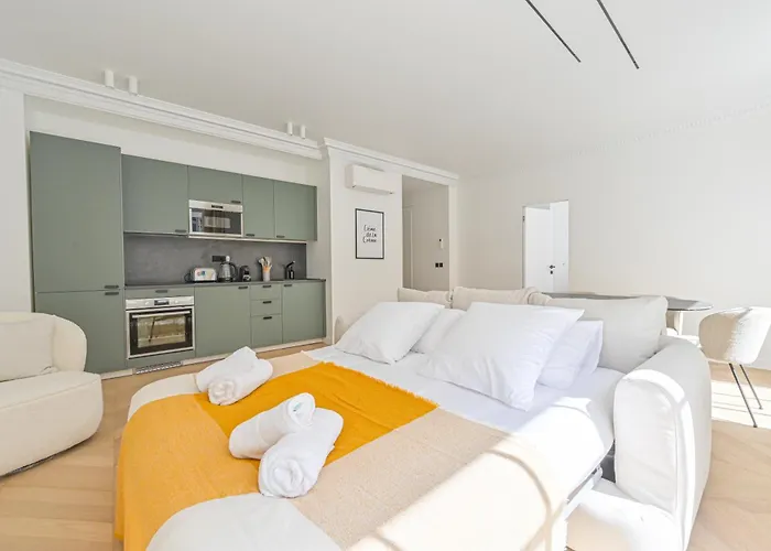 Luxurious & Famous Parisian Flat